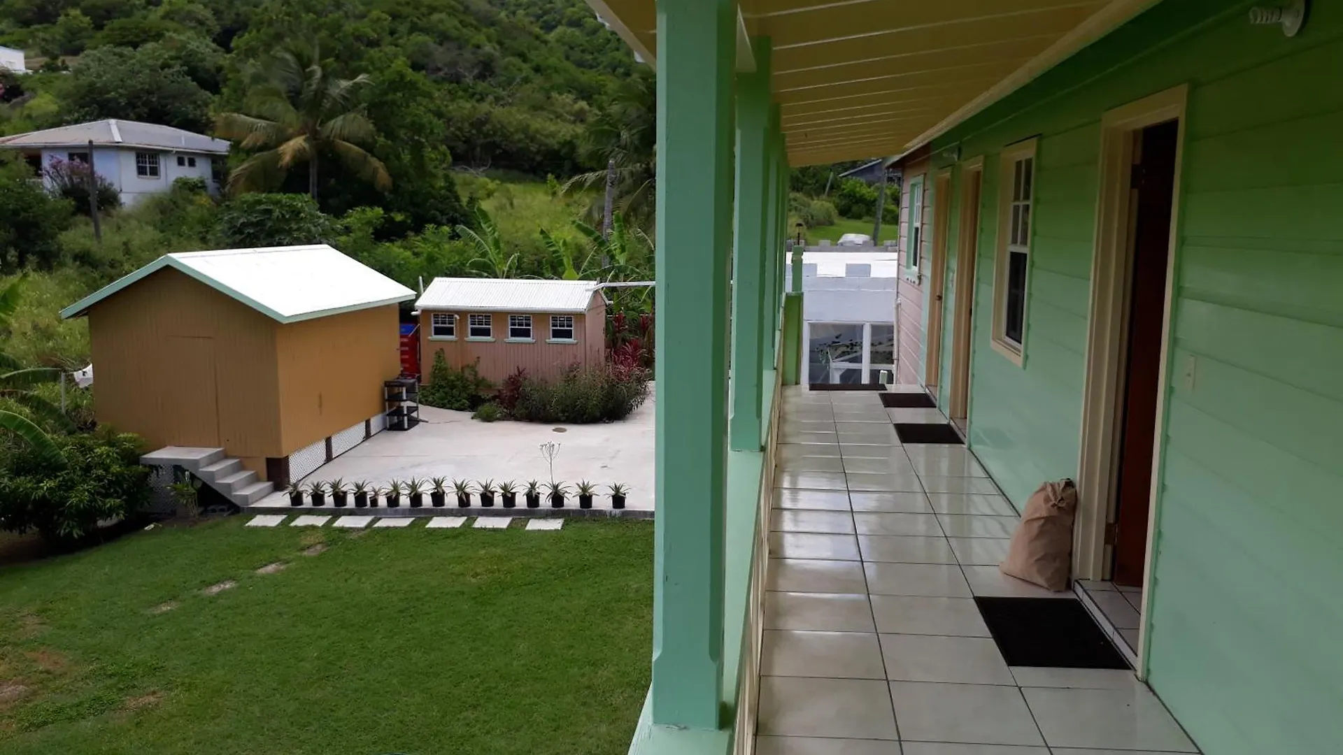 Apartment Unforgetable Gardens location